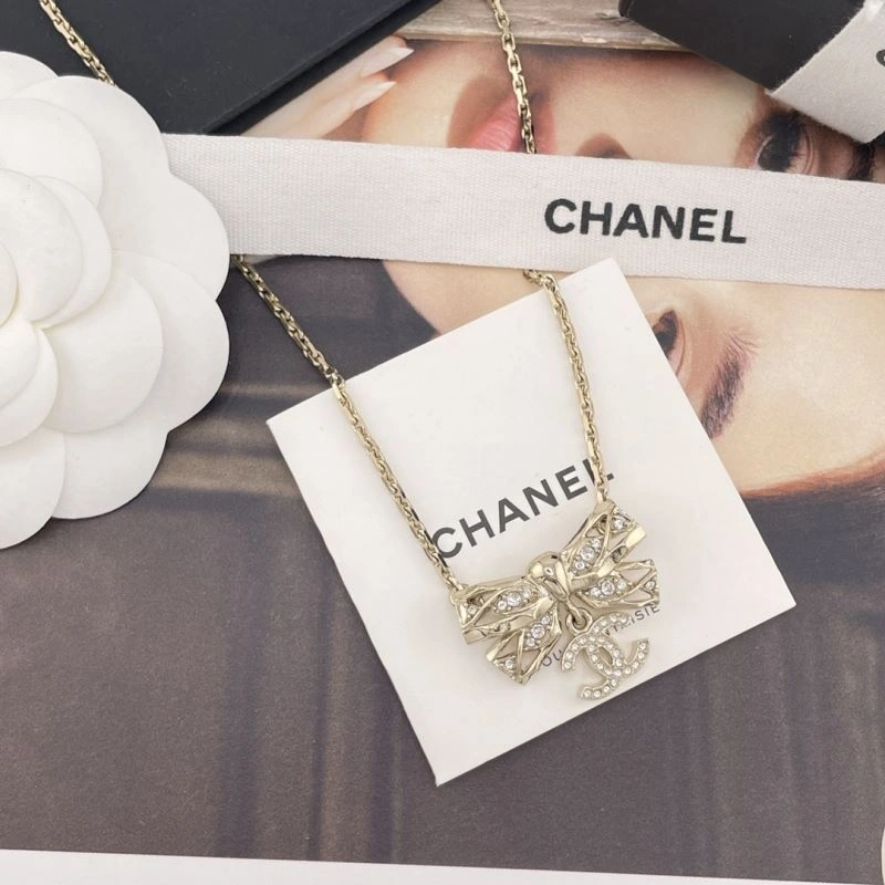 Sporty Chanel Necklaces 229426