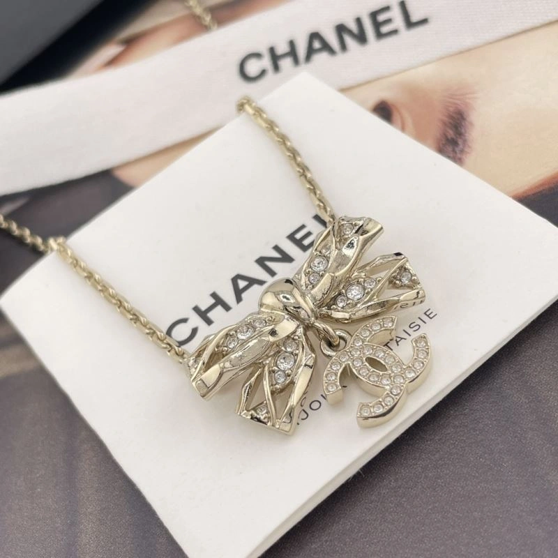 Sporty Chanel Necklaces 229426