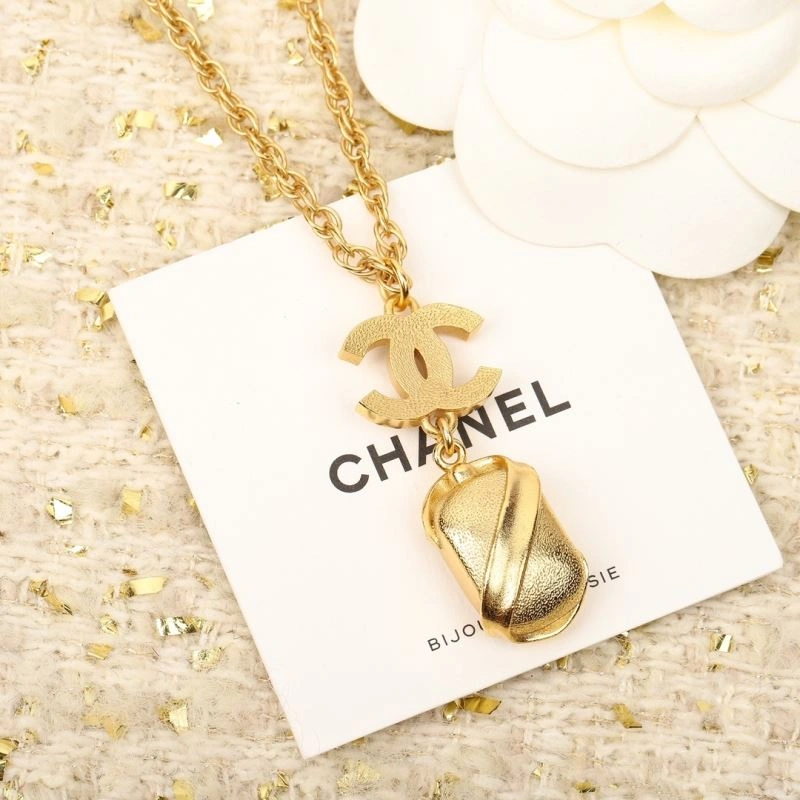 Chanel Necklaces Attractive 229419