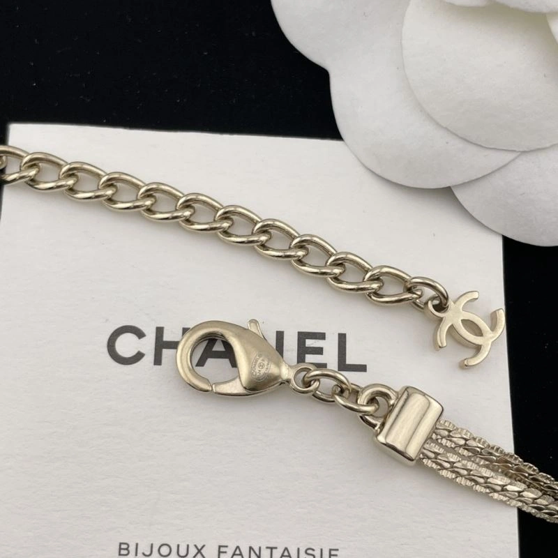 HighPerformance Chanel Necklaces 229392