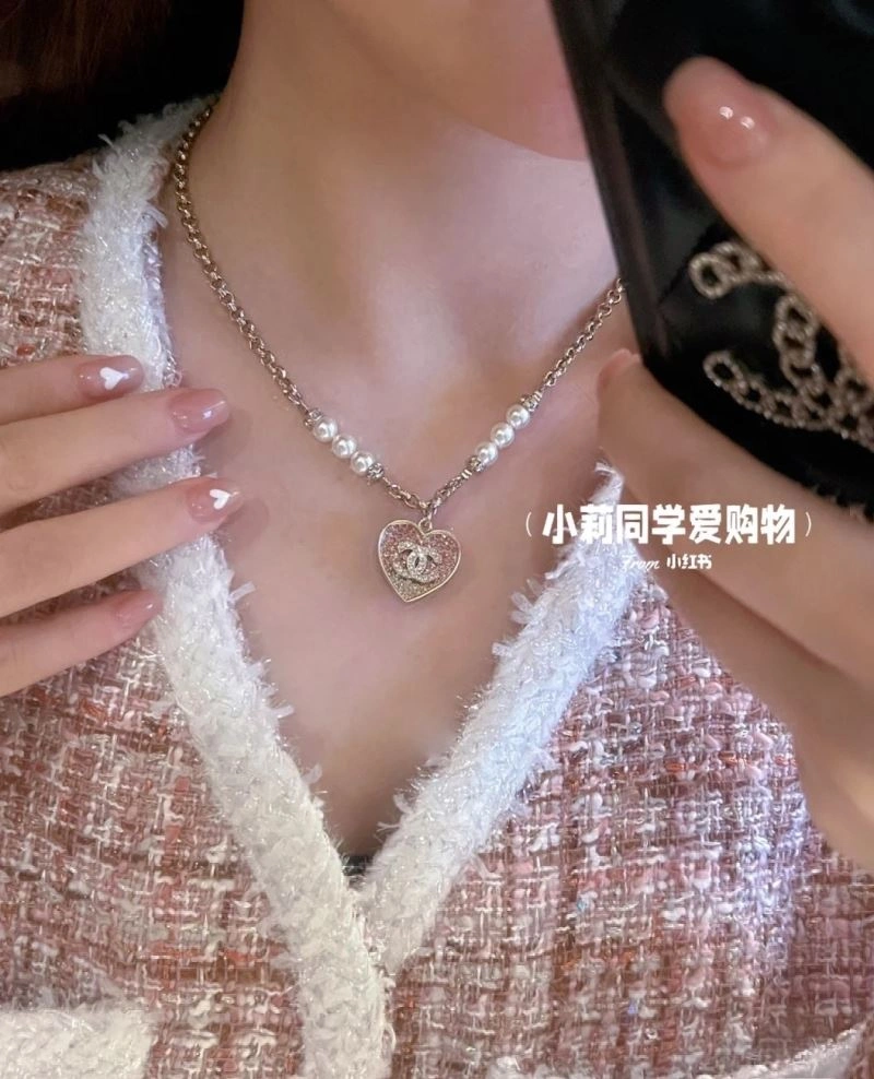 Comfortable Chanel Necklaces 229393