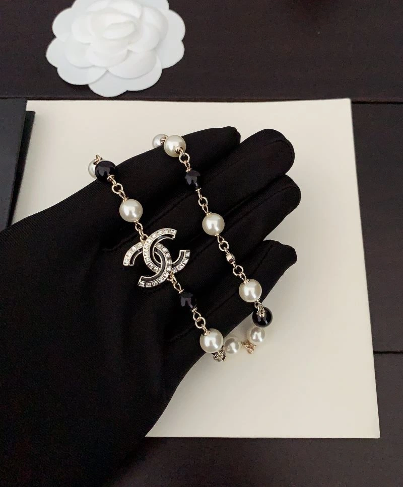 Chanel Necklaces Snug 229390