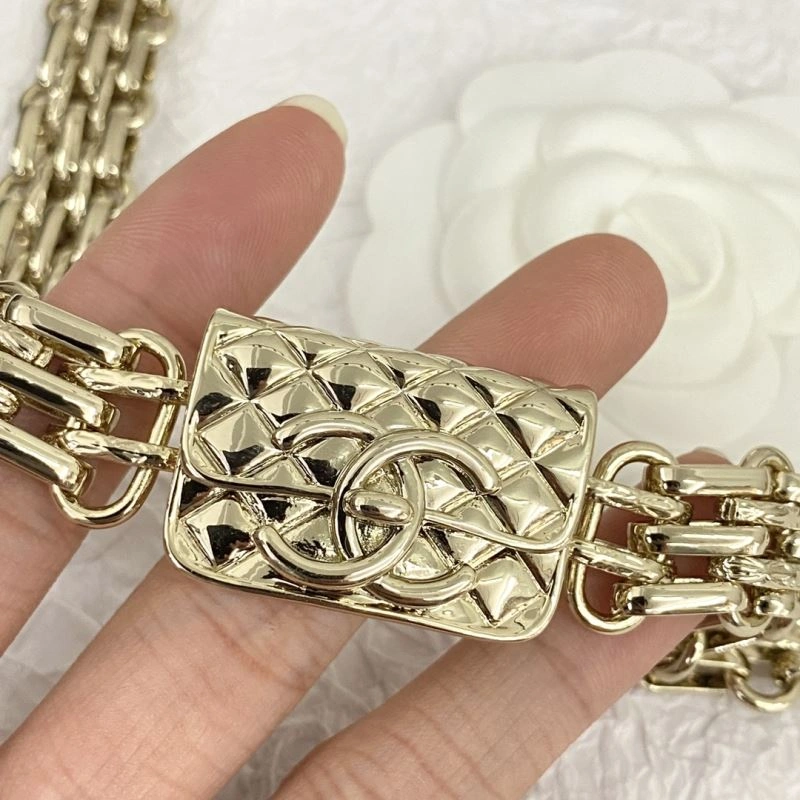 Chanel Necklaces Versatile 229442