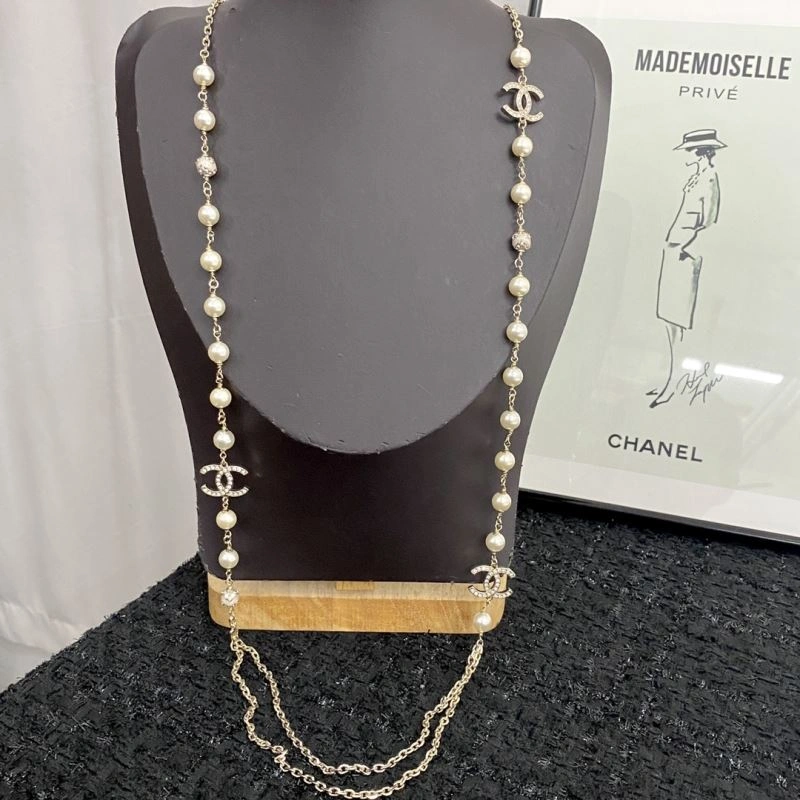 Packable Chanel Necklaces 229404