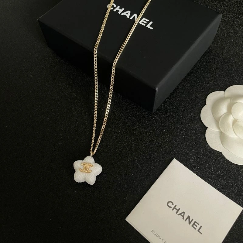 Affordable Chanel Necklaces 229396