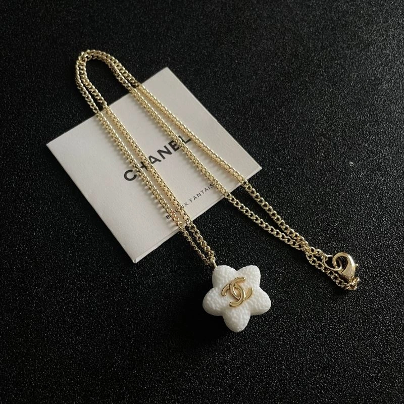 Affordable Chanel Necklaces 229396