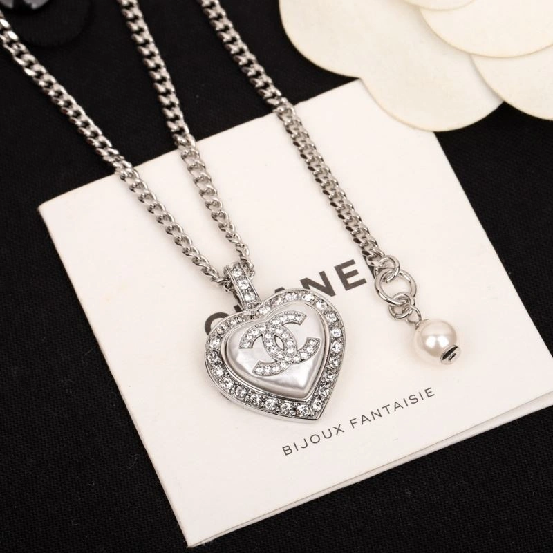 Unique Chanel Necklaces 229382