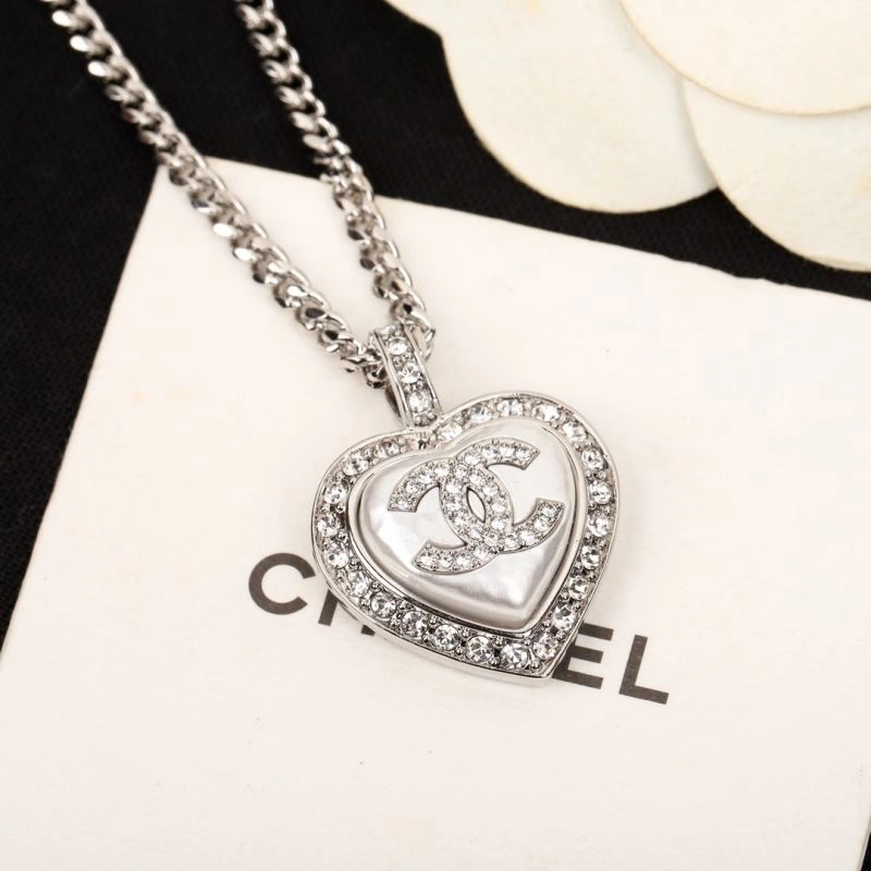 Unique Chanel Necklaces 229382