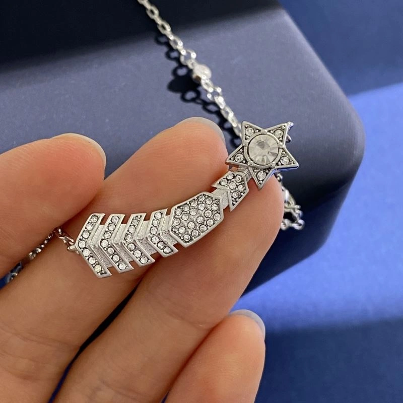 Chanel Necklaces ModernLook 229365