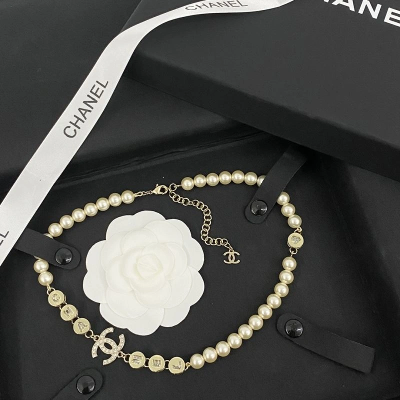 Trendsetting Chanel Necklaces 229427
