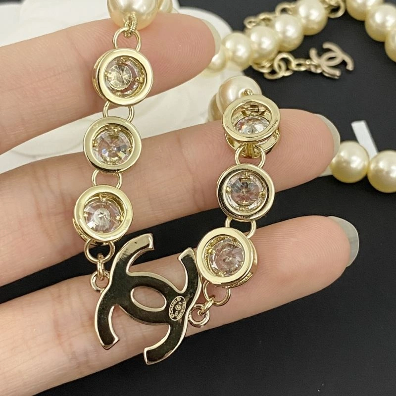 Trendsetting Chanel Necklaces 229427