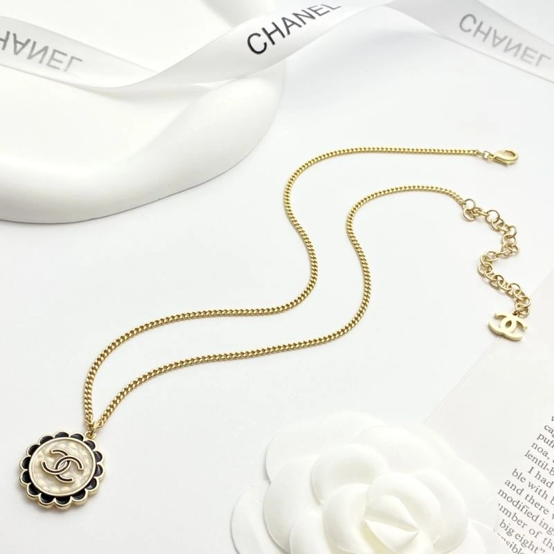 TravelReady Chanel Necklaces 229364