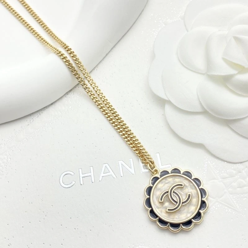 TravelReady Chanel Necklaces 229364