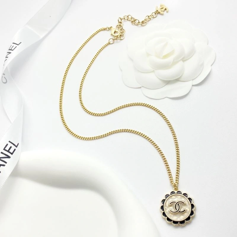 TravelReady Chanel Necklaces 229364