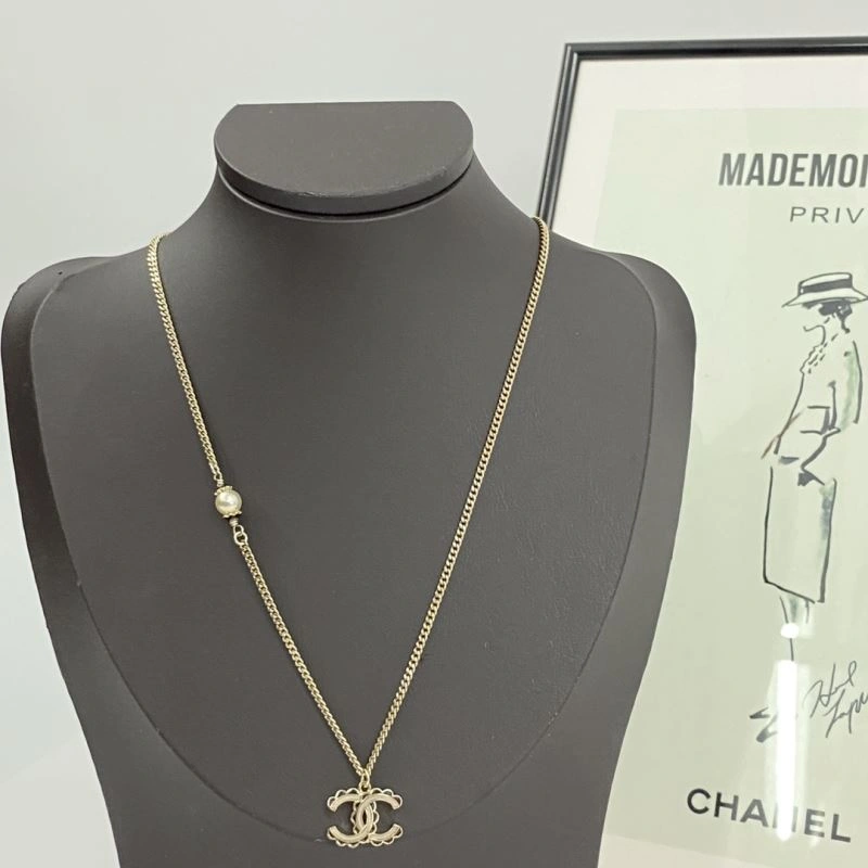Chanel Necklaces Sporty 229368