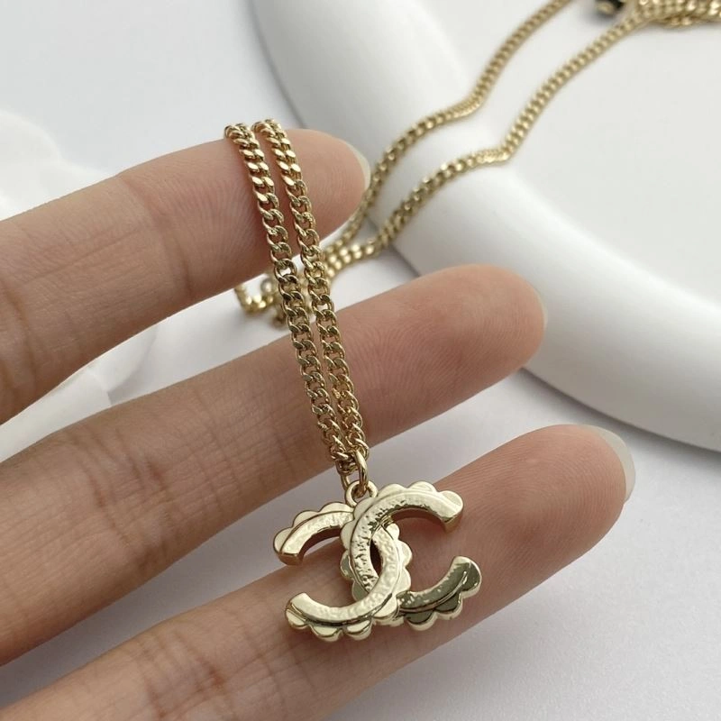 Chanel Necklaces Sporty 229368