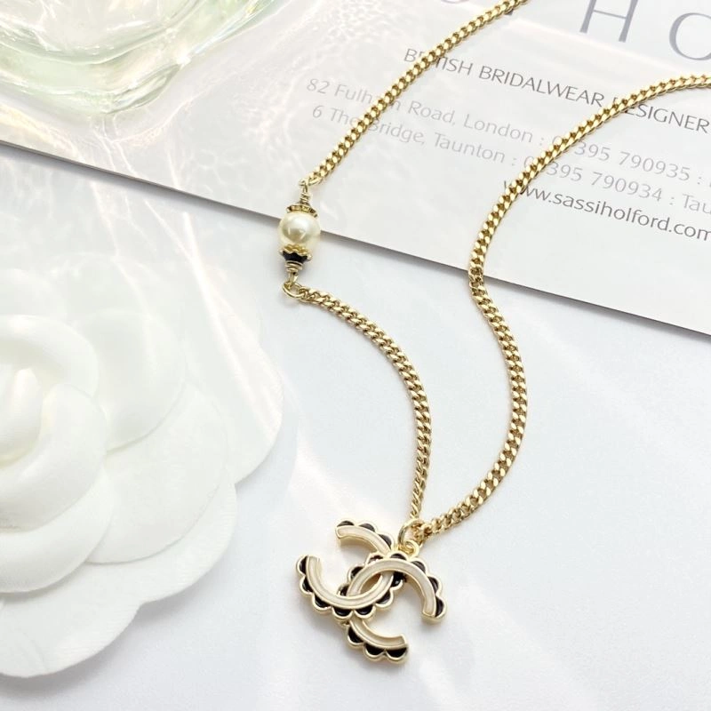 Chanel Necklaces Sporty 229368