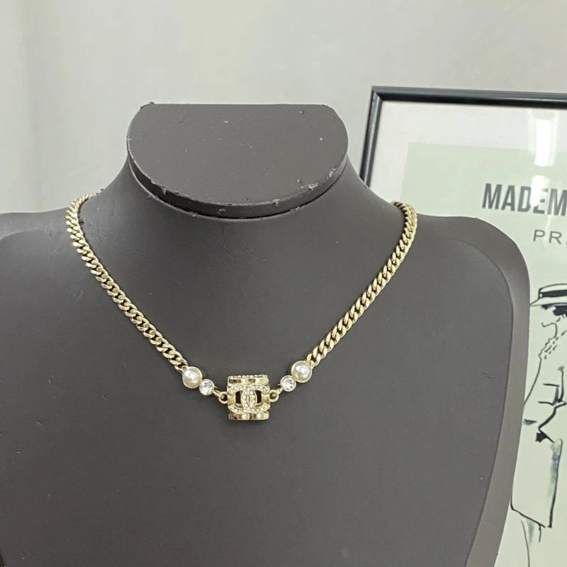 Original Chanel Necklaces 229363