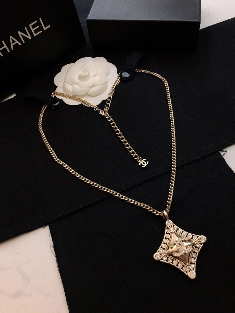 Cozy Chanel Necklaces 229384