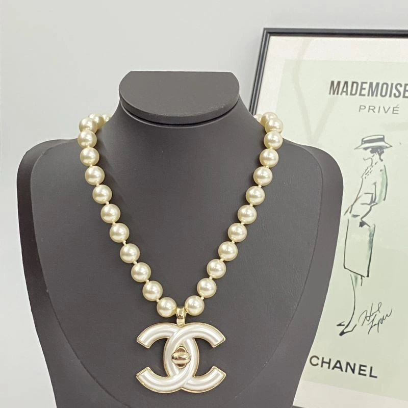 AllSeason Chanel Necklaces 229409