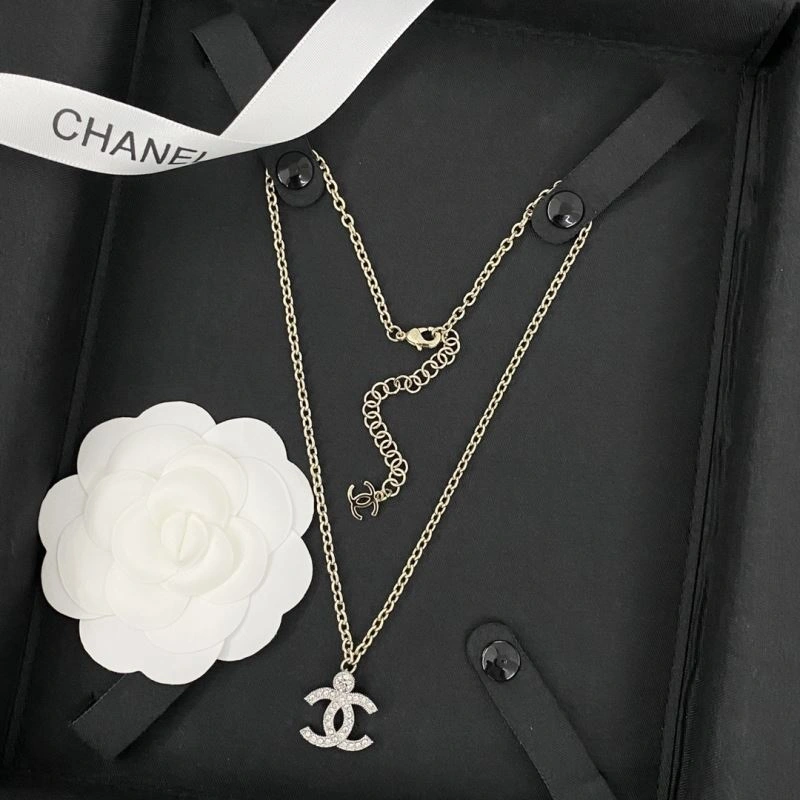 Chanel Necklaces Minimalist 228650