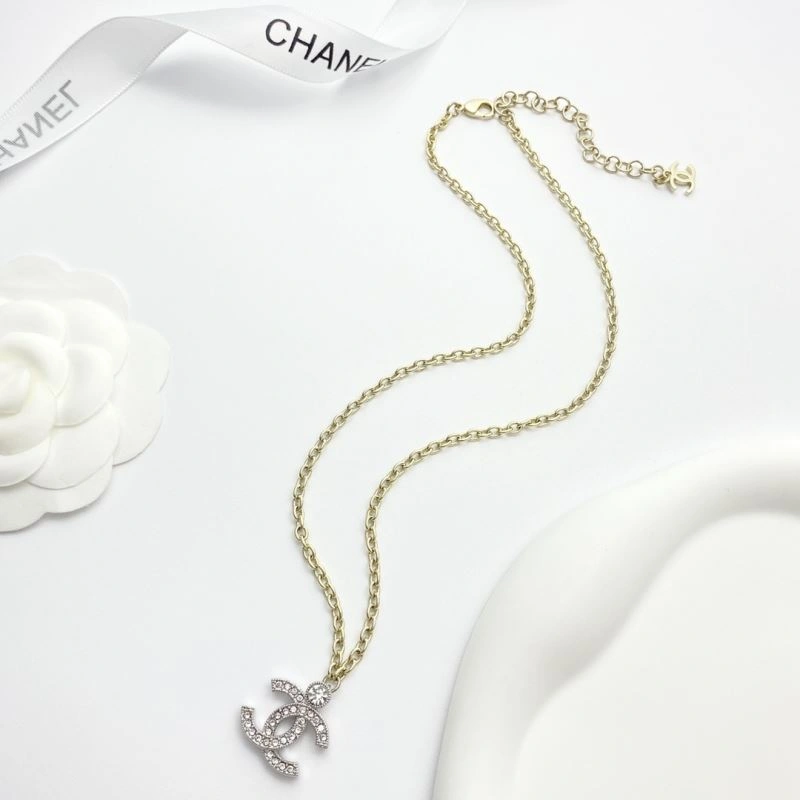 Chanel Necklaces Minimalist 228650