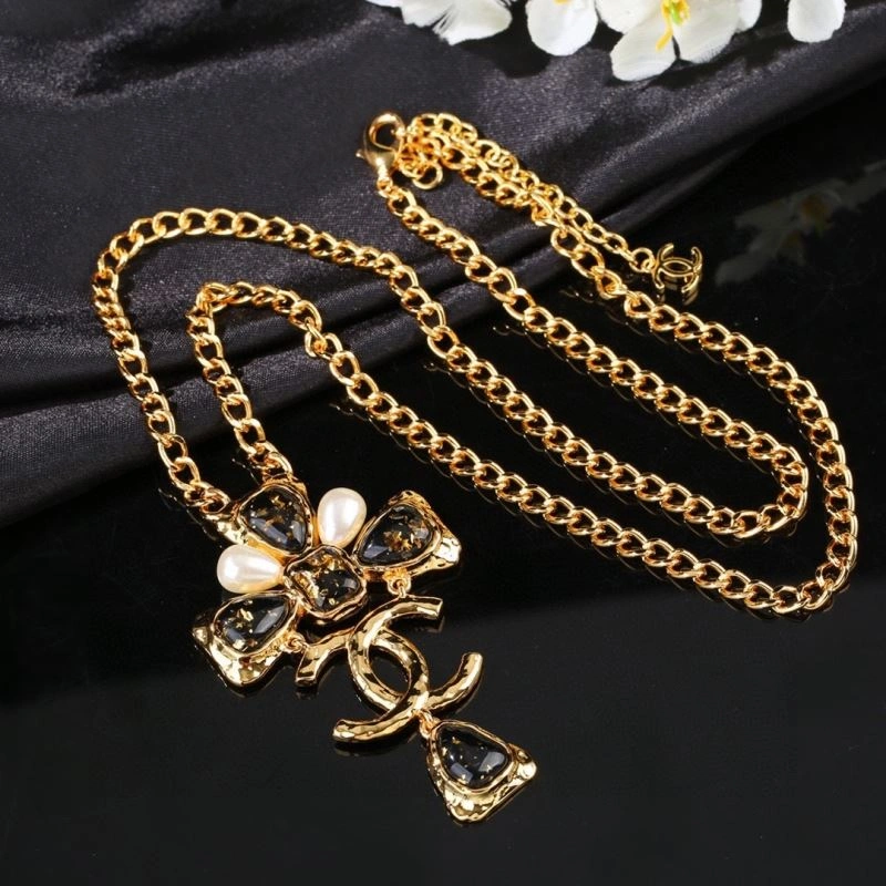TravelReady Chanel Necklaces 228654