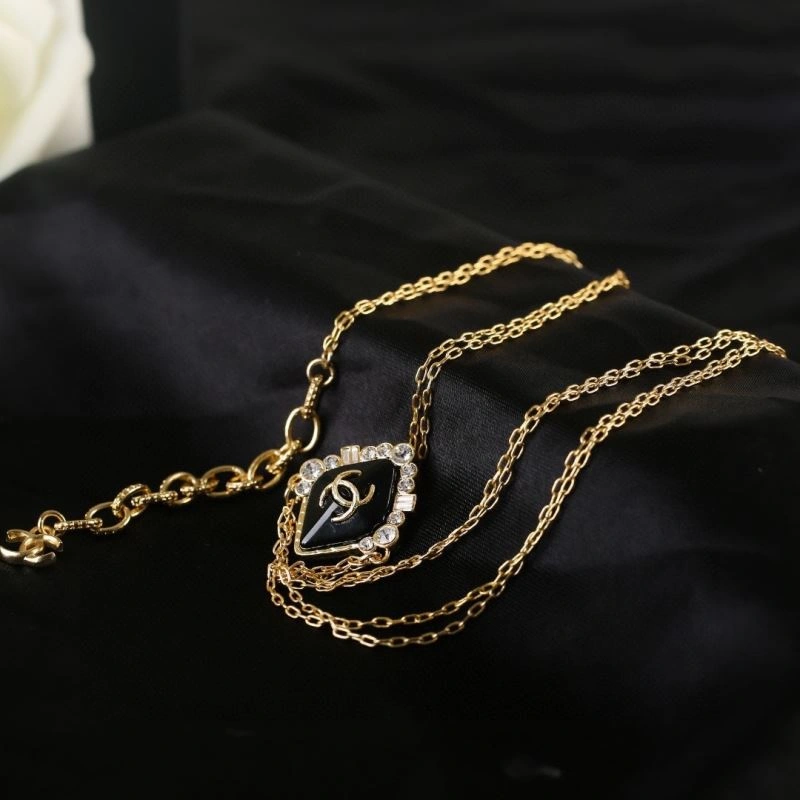 Unique Chanel Necklaces 228655