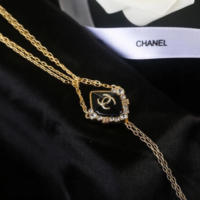 Unique Chanel Necklaces 228655