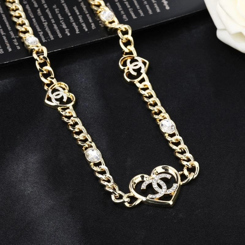 Sustainable Chanel Necklaces 228676