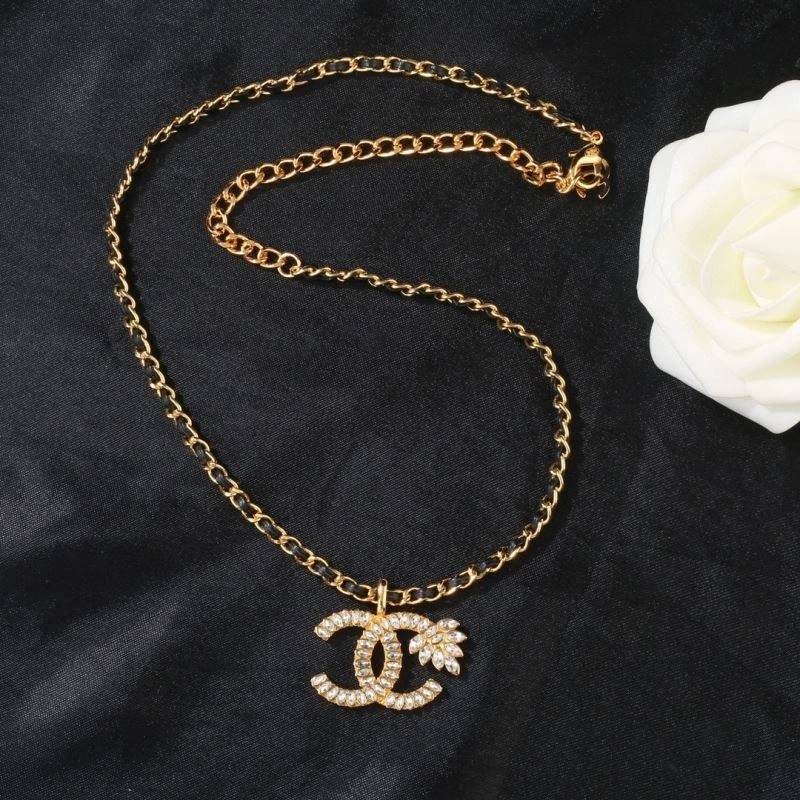 Youthful Chanel Necklaces 228647