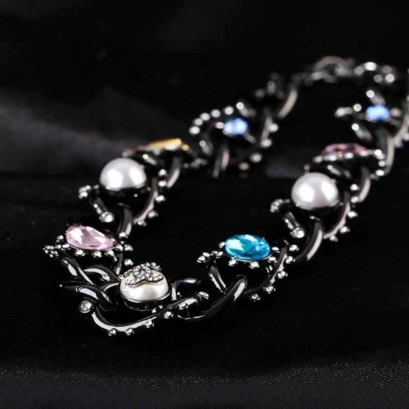 Flexible Chanel Necklaces 228639