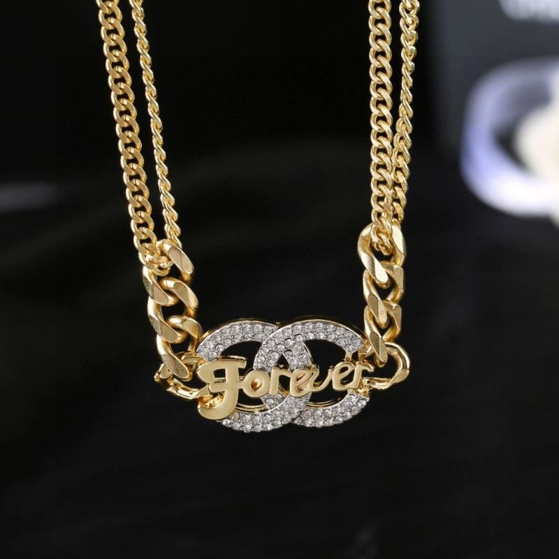 Effortless Chanel Necklaces 228635