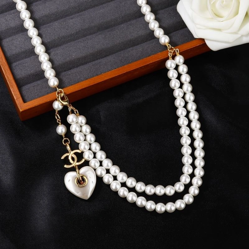Chanel Necklaces Cozy 228678