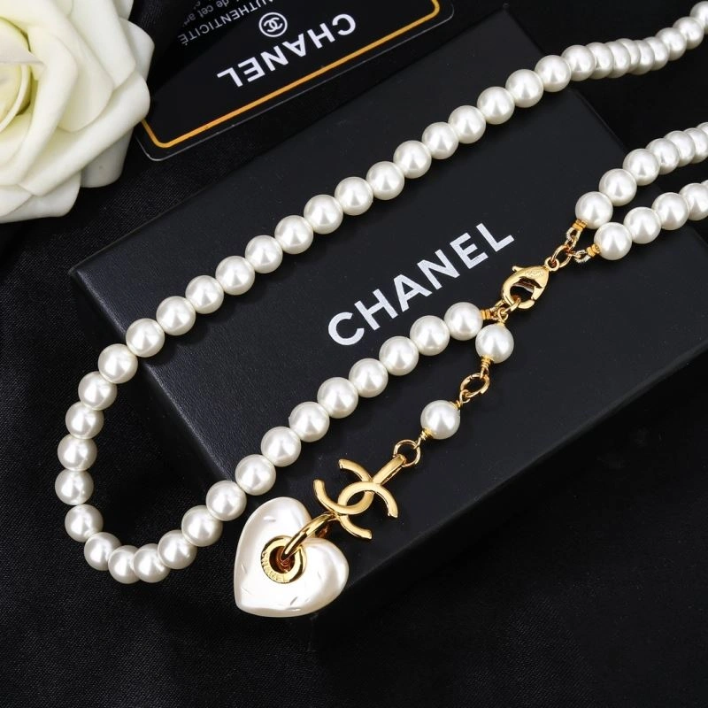 Chanel Necklaces Cozy 228678