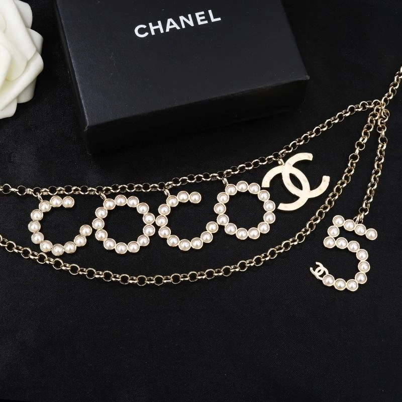 FashionForward Chanel Necklaces 228638