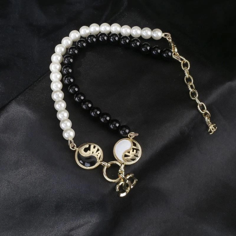 Chanel Necklaces Fashionable 228631