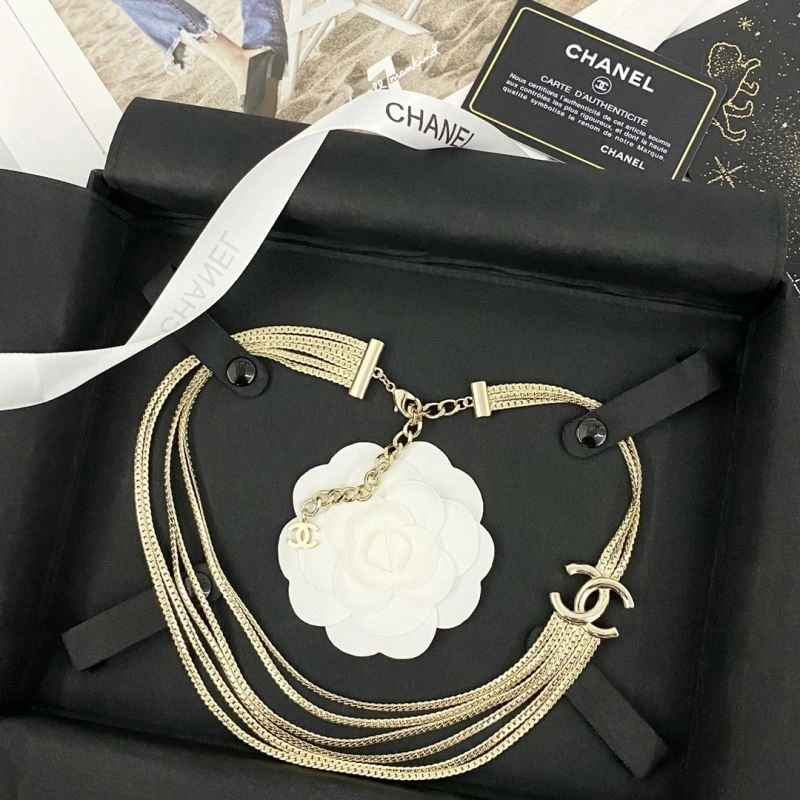 Sleek Chanel Necklaces 228651