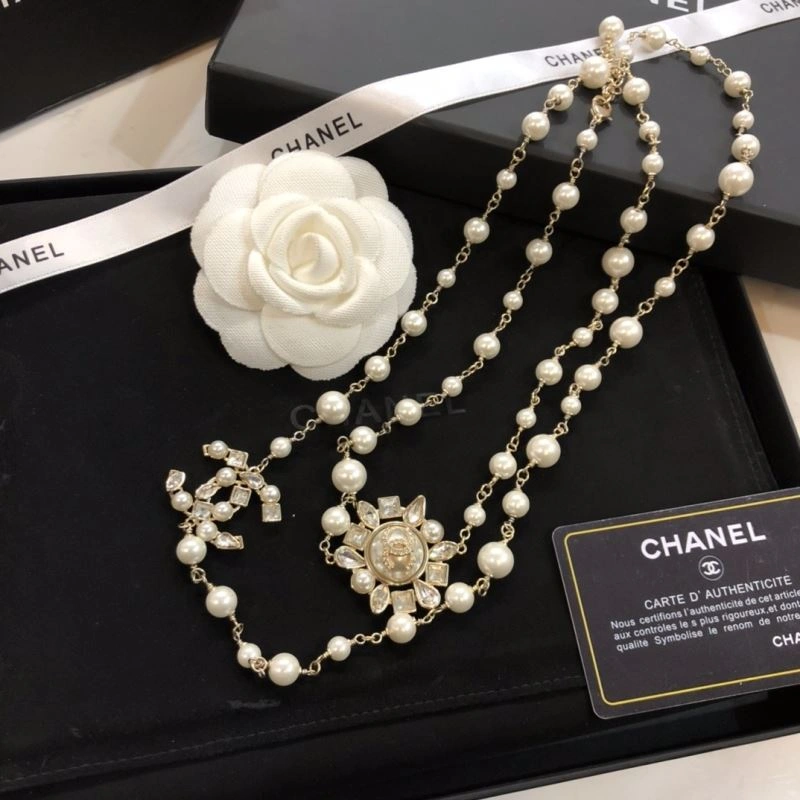 Chanel Necklaces Functional 228718
