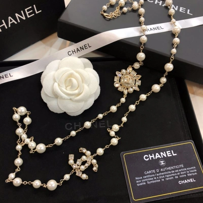 Chanel Necklaces Functional 228718