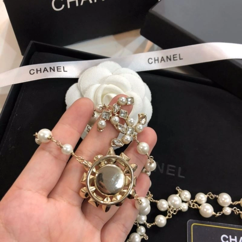 Chanel Necklaces Functional 228718