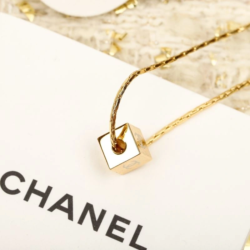 SunProtective Chanel Necklaces 228672