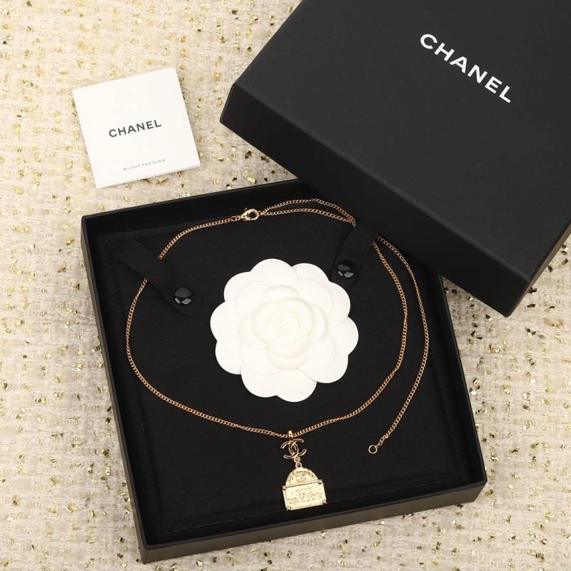 Chic Chanel Necklaces 228630