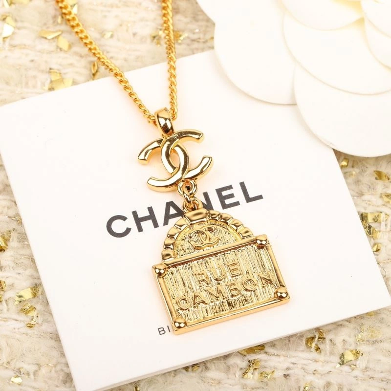 Chic Chanel Necklaces 228630