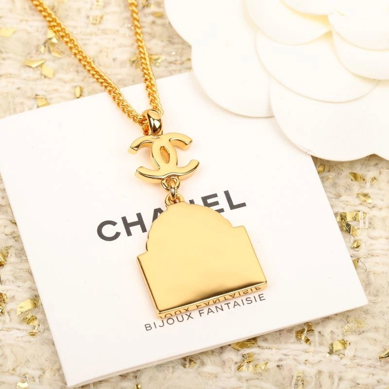 Chic Chanel Necklaces 228630