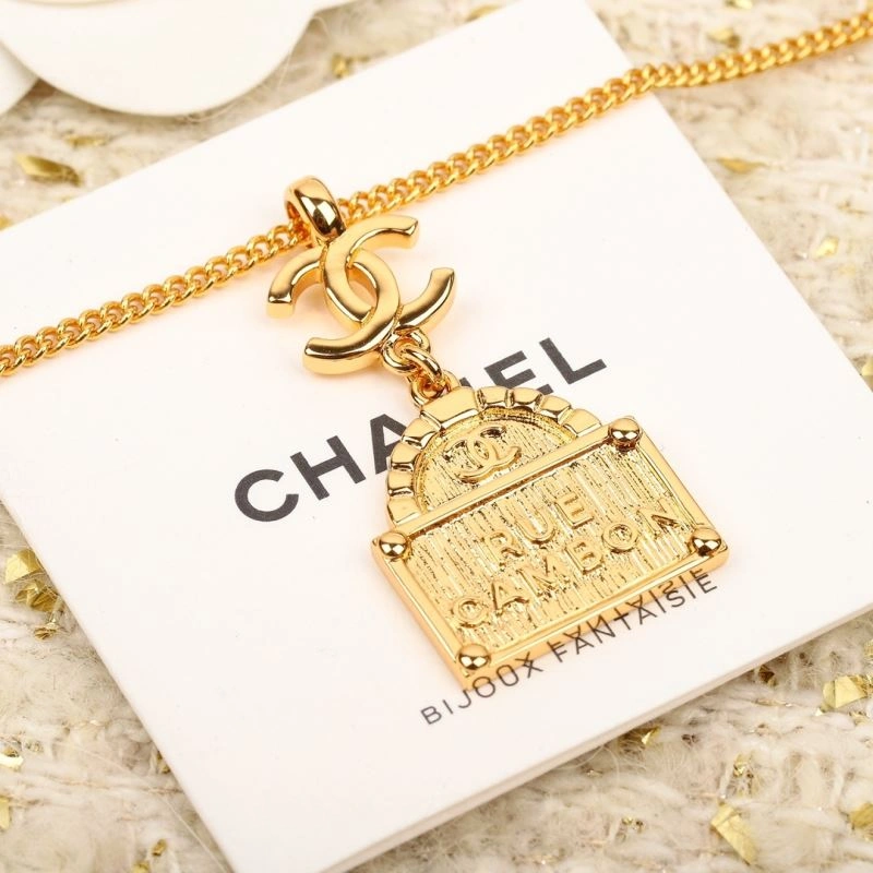 Chic Chanel Necklaces 228630