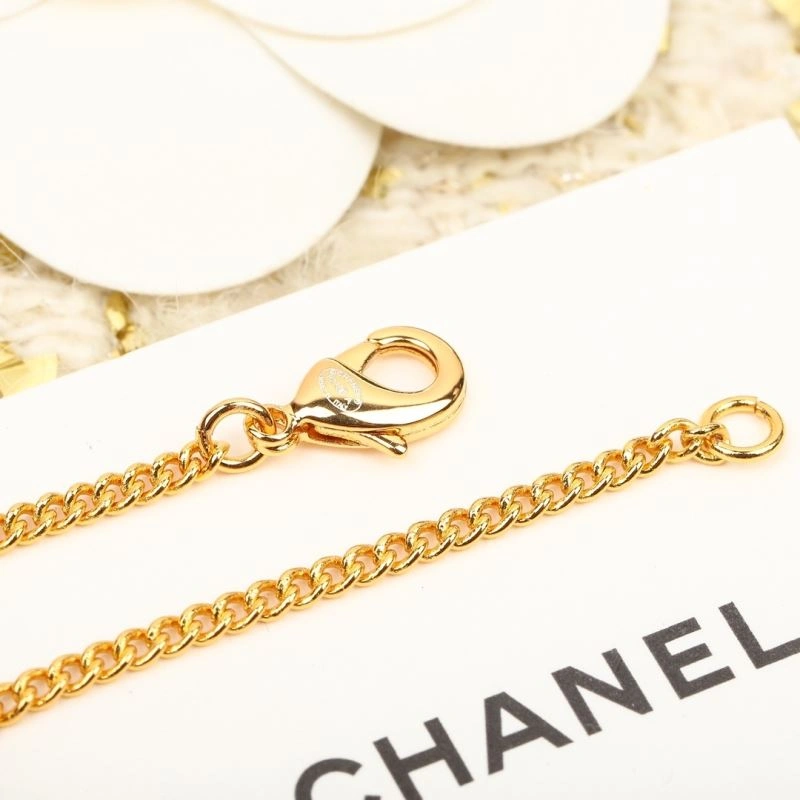 Chic Chanel Necklaces 228630