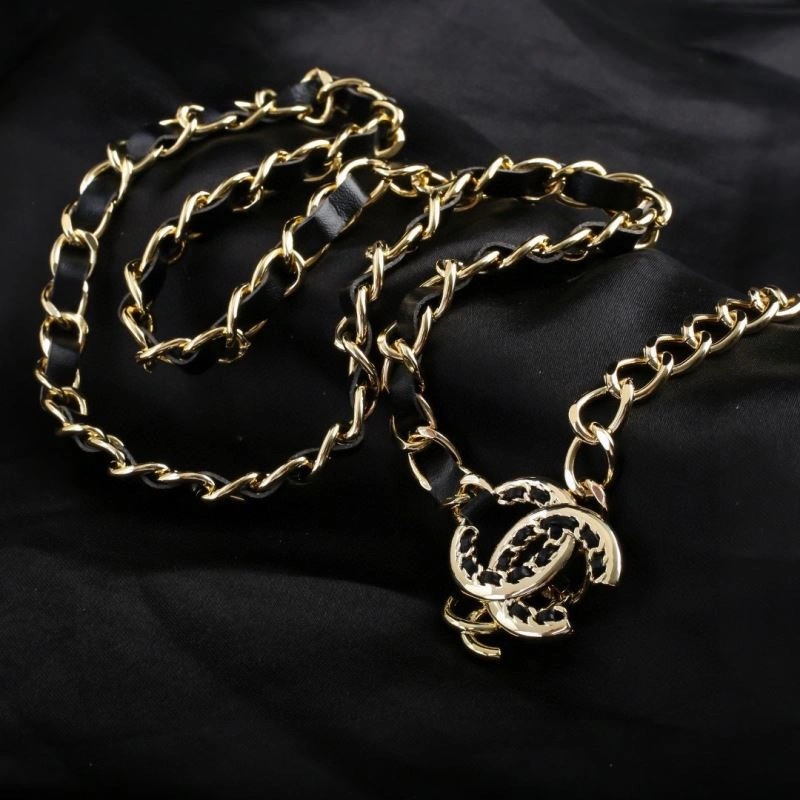 Trendsetting Chanel Necklaces 228618