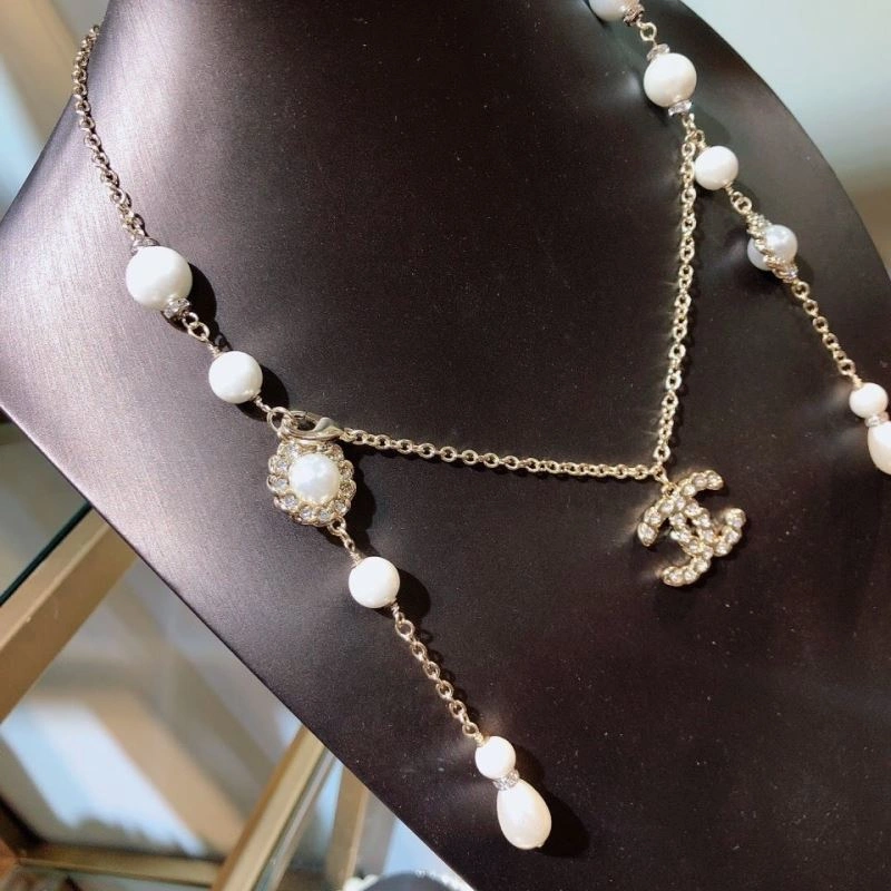 Chanel Necklaces Cozy 228634