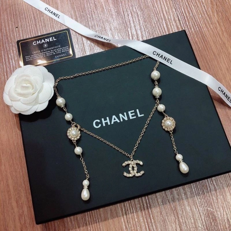 Chanel Necklaces Cozy 228634